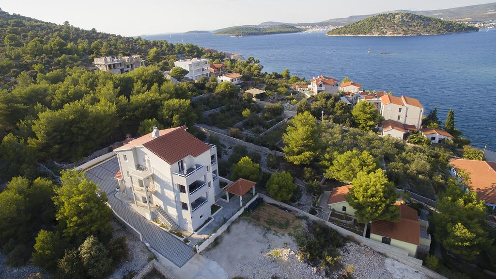 Villa Sena Ražanj Buitenkant foto