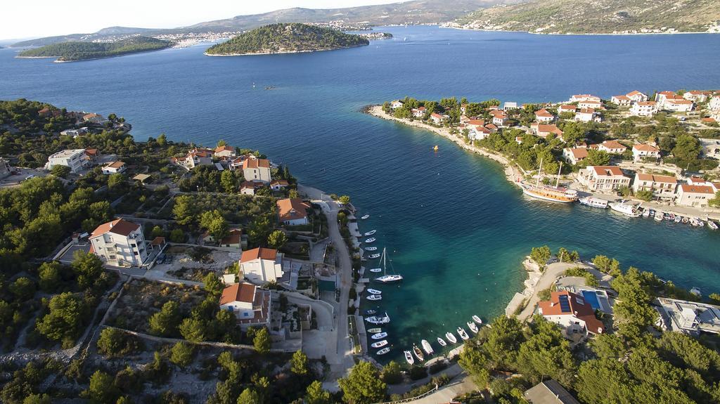 Villa Sena Ražanj Buitenkant foto